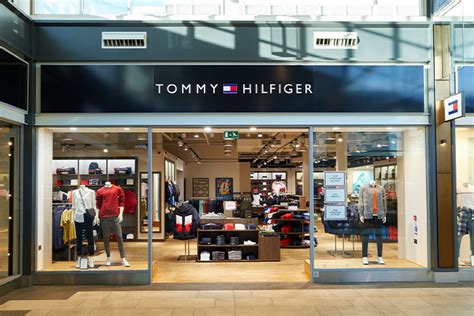 tommy hilfiger clearance store